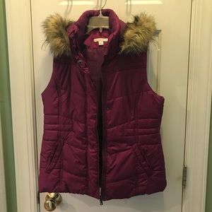 New York and Company Fuchsia vest